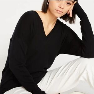 NEW universal standard 100% merino wool double v sweater navy blue size M (2X)